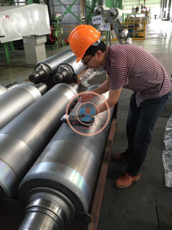 TH140型粉色WWW污污污网站免费解决用户现场检测轧辊硬度的难题